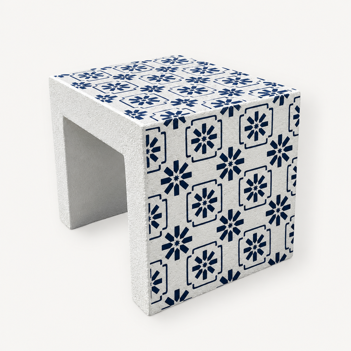 Kinnies — U-blok | Framed Flora