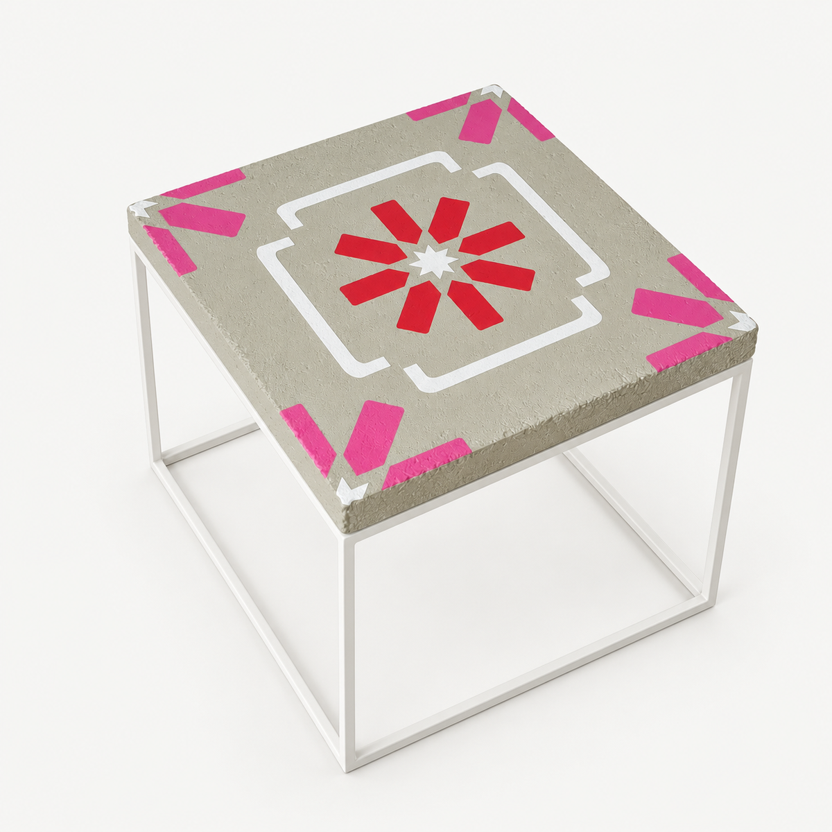 Kinnies — Bijzettafel | Pink Blossom met wit metalen onderstel
